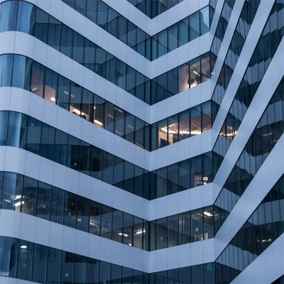 Isolamento termico di vetro incorniciato di alluminio leggero del rivestimento della facciata della parete divisoria