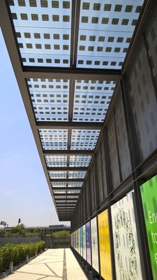 Edificio BIPV Fassata integrata in vetro fotovoltaico Bifaciale Perc Mono cristallino pannello solare Half Cut Cell