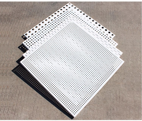 Decorazione del soffitto Cornice Muro Honeycomb Piastra di alluminio Testa di porta Perforata Fascia di alluminio