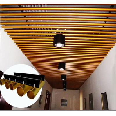 Edificio Decorativo Sospeso Livello Metallico Lineare Tubo Rotondo In Alluminio Con Maglia Metallica Perforata