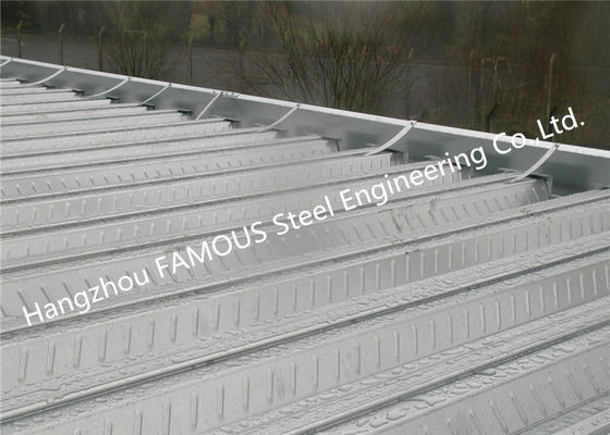 Decking composito del pavimento del metallo di 0.8mm-1.2mm per la multi costruzione ISO9001 del piano
