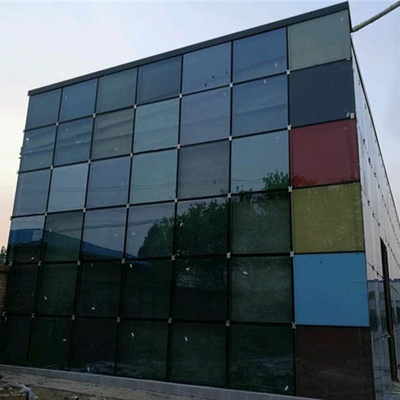 Sistemi di facciata continua in vetro a basso consumo energetico